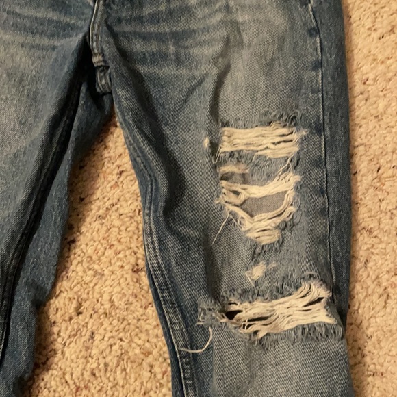 Abercrombie girlfriend jeans - Picture 3 of 5